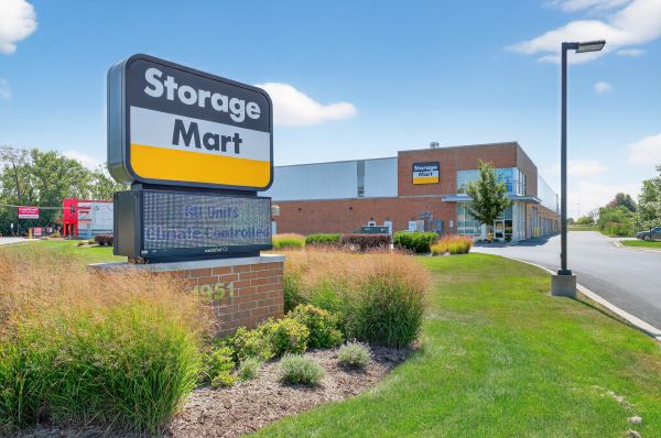 Photo of StorageMart - W Lake St