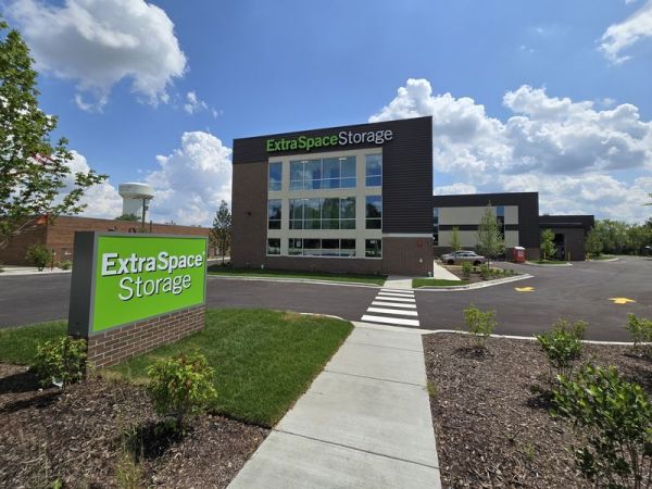 Photo of Extra Space Storage - 6328 - Arlington Heights - West Golf Rd