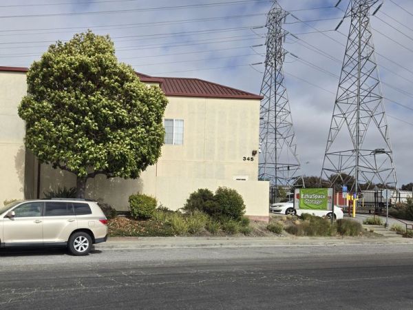 Photo of Extra Space Storage - 6947 - South San Francisco - Shaw Rd