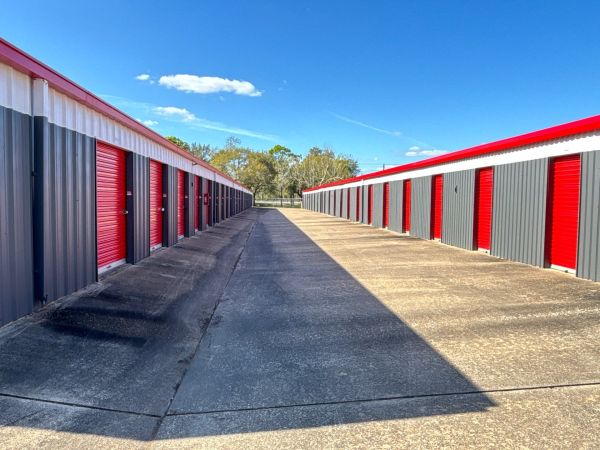 Photo of 10 Federal Storage - Hwy 6