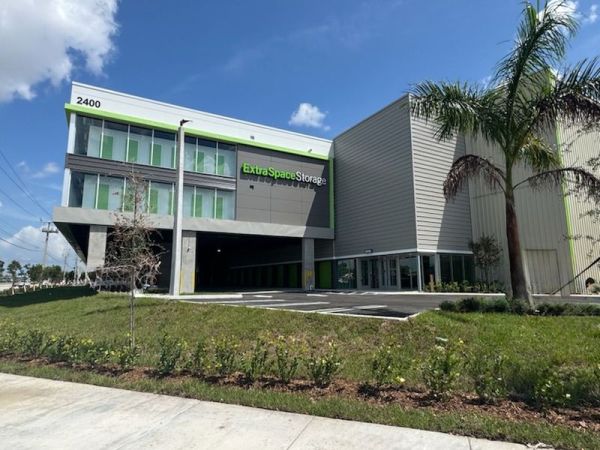 Photo of Extra Space Storage - 6115 - Hialeah - 2401 Okeechobee Rd