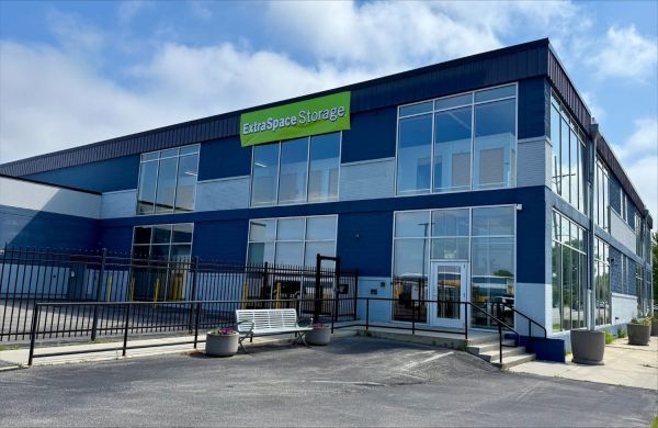 Photo of Extra Space Storage - 6946 - Milwaukee - W Burnham St
