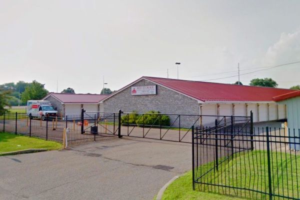 Photo of Red Storage