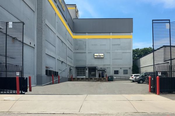 Photo of Storage King USA - 001 - Newark, NJ - McCarter Hwy