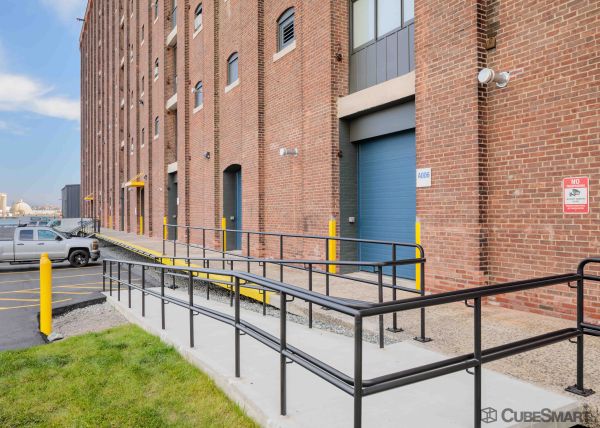 Photo of CubeSmart Self Storage MA Boston Terminal St
