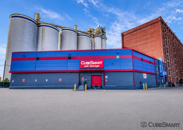 Photo of CubeSmart Self Storage MA Boston Terminal St