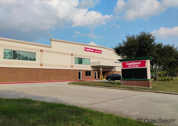 Photo of CubeSmart Self Storage - 14850 Cutten Road - TX