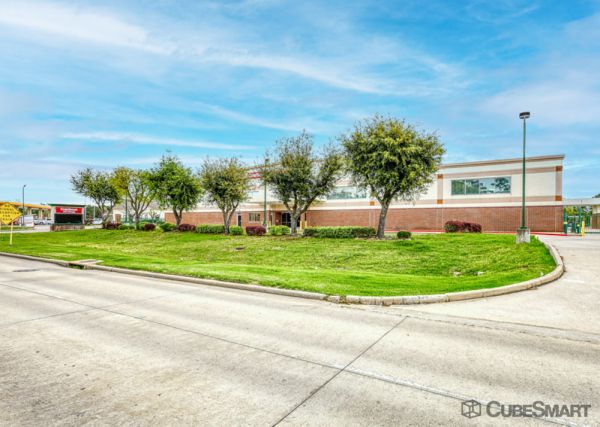 Photo of CubeSmart Self Storage - 14850 Cutten Road - TX