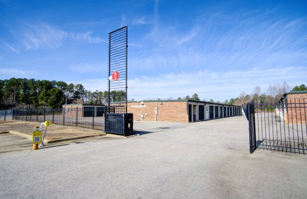 Photo of Storage King USA - 161 - Fayetteville, NC - King Road