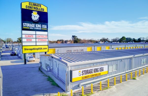 Photo of 150 - Storage King USA - Veterans Memorial Dr