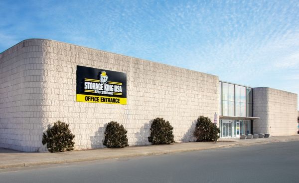 Photo of Storage King USA - 165 - Nanuet, NY - Fashion Drive