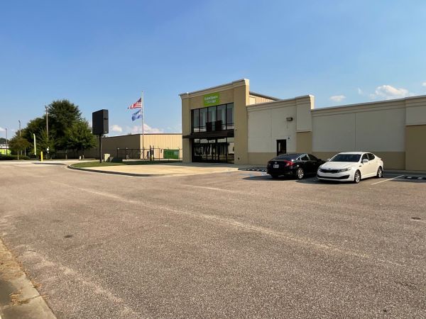 Photo of Extra Space Storage - 5003 - Montgomery - 200 S Arrowhead Dr