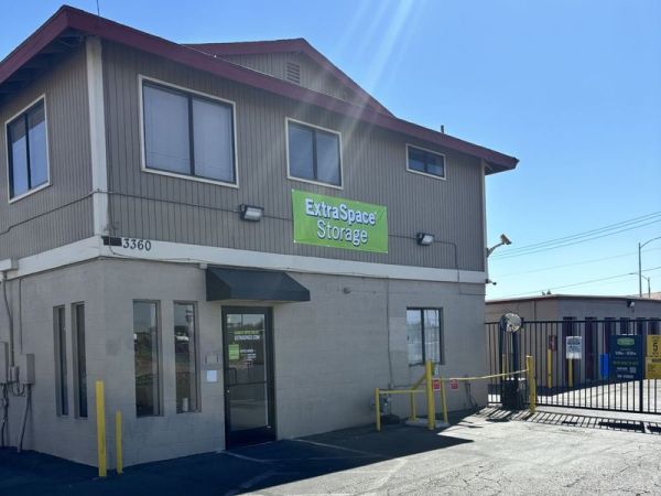 Photo of Extra Space Storage - 5006 - Las Vegas - 3360 Las Vegas Blvd