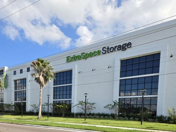Photo of Extra Space Storage - 6486 - Winter Park - Aloma Ave