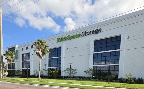 Photo of Extra Space Storage - 6486 - Winter Park - Aloma Ave