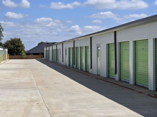 Photo of Extra Space Storage - 6923 - Moore - S Santa Fe Ave