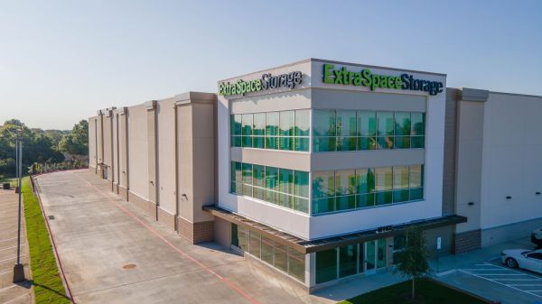Photo of Extra Space Storage - 6892 - Allen - 1015 S Greenville Ave