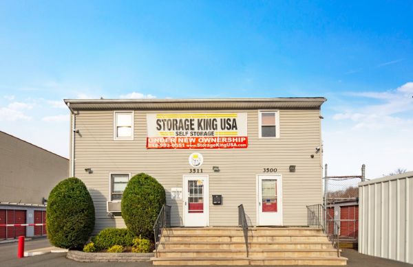 Photo of 008 - Storage King USA - Staten Island