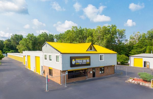 Photo of Storage King USA - 054 - Waterford, MI - Highland Rd