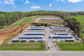 Photo of 11 E Storage