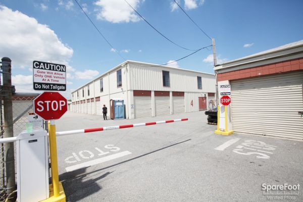 Photo of Edison Lock-Up