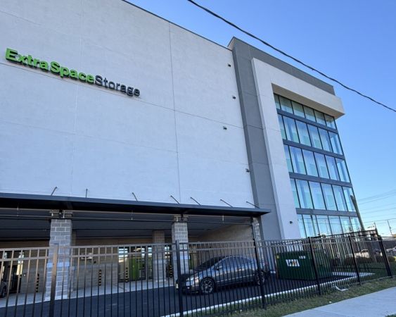 Photo of Extra Space Storage - 6080 - Elizabeth - Division St