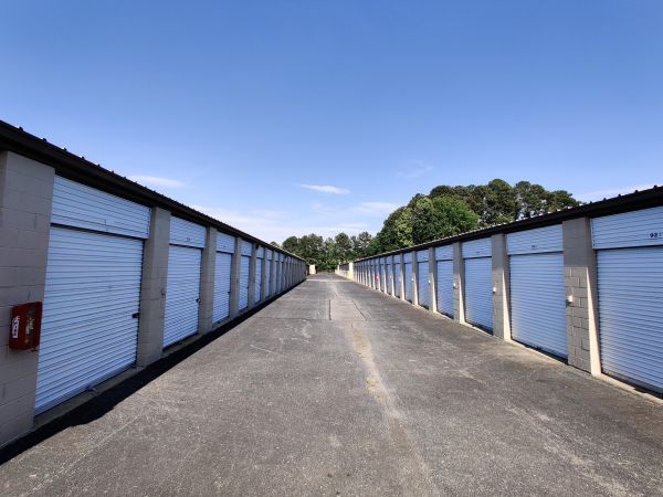 Photo of Compass Self Storage - Compass Self Storage - Parkway (162)