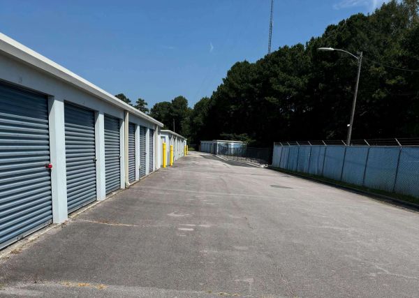 Photo of StorMark Self Storage - Jacksonville Midway Park