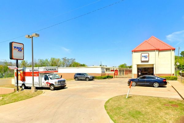 Photo of Fast & EZ - Tulsa