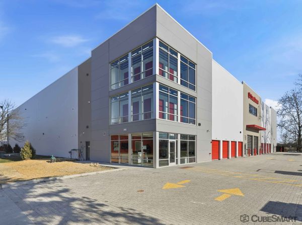 Photo of CubeSmart Self Storage - 27W010 North Avenue - IL