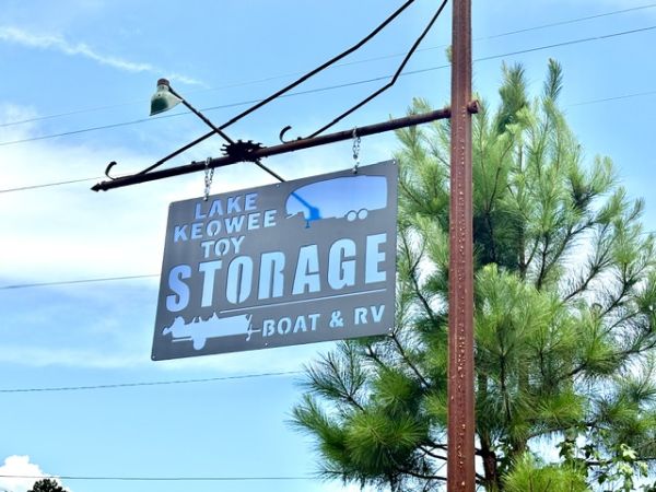 Photo of Golden Corner Storage 2
