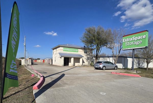 Photo of Extra Space Storage - 5162 - Houston - McHard Rd