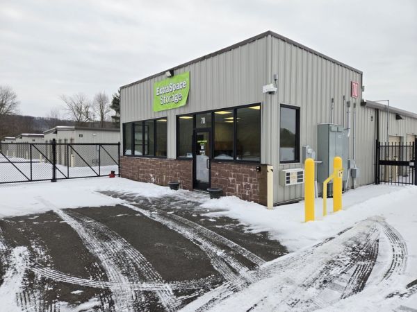 Photo of Extra Space Storage - 5041 - Weatogue - Hopmeadow St