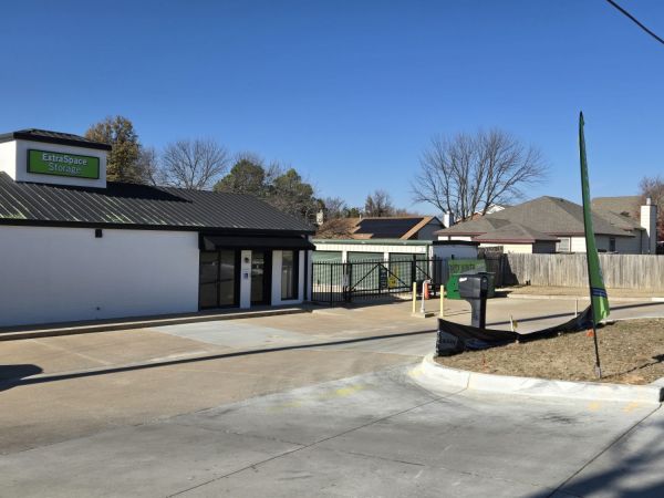 Photo of Extra Space Storage - 6937 - Jenks - S Elm St