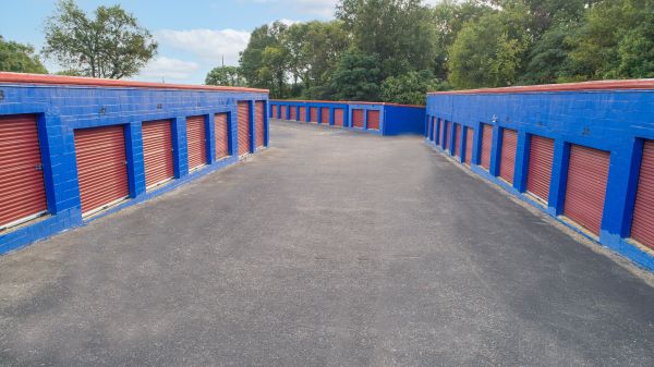 Photo of 2 Step Storage - Montgomery