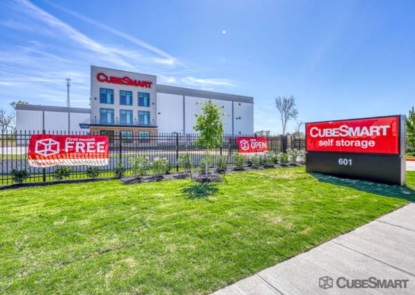 Photo of CubeSmart Self Storage - 601 West Tidwell Road - TX