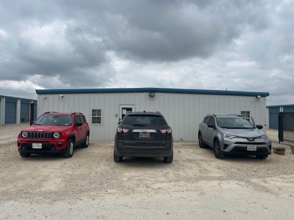 Photo of Kissing Tree Storage