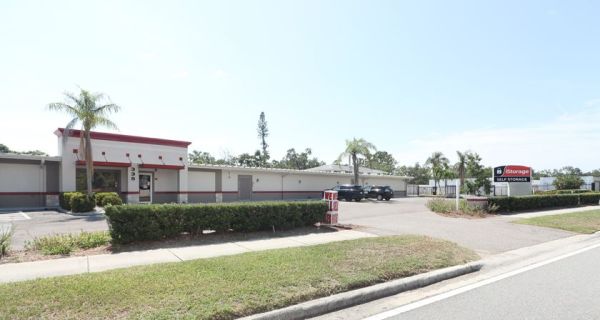 Photo of iStorage - 7002 - Beneva Rd
