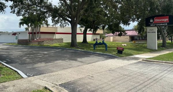 Photo of iStorage - 7006 - St. Petersburg