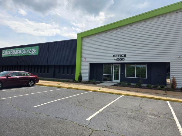 Photo of Extra Space Storage - 5254 - Huntsville - 4000 Memorial Pkwy SW