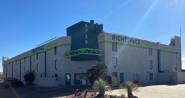 Photo of RightSpace Storage - 3011 - Tanque Verde