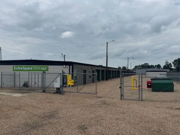 Photo of Extra Space Storage - 2288 - Texarkana - Hampton Rd