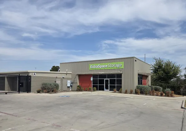 Photo of Extra Space Storage - 5300 - Fort Worth - Riverside Dr