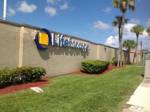 Life Storage - Pompano Beach - West Atlantic Boulevard ...