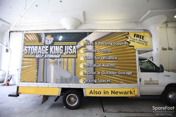 Storage King USA - Newark: Lowest Rates - SelfStorage.com