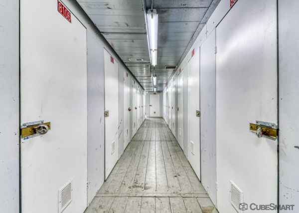 Photo of CubeSmart Self Storage - Linden - 1951 E Linden Ave