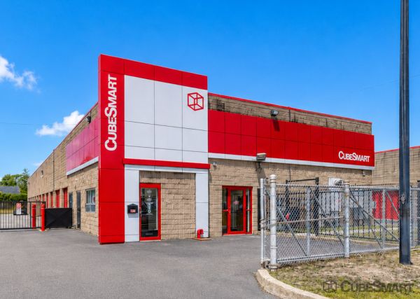 Photo of CubeSmart Self Storage - North Babylon