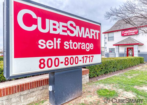 Photo of CubeSmart Self Storage - Fort Worth - 5637 Basswood Blvd