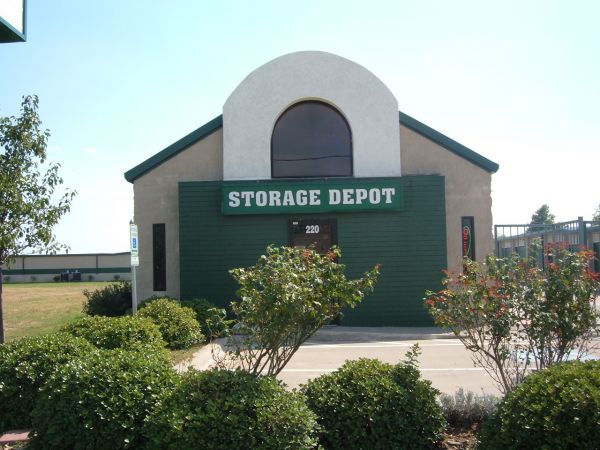 Storage Depot - Burleson 825 W Hidden Creek Pkwy Burleson, TX - Photo 0