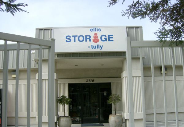 Ellis Storage at Tully and Silverwood RV Parking 3719 Tully Road Modesto, CA - Photo 0